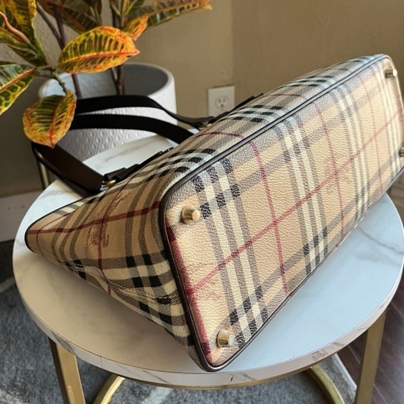 🔹️ BURBERRY🔹️ Vintage shoulder BAG (REPLACEMENT STRAPS) ✨️🤎 - Picture 4 of 14